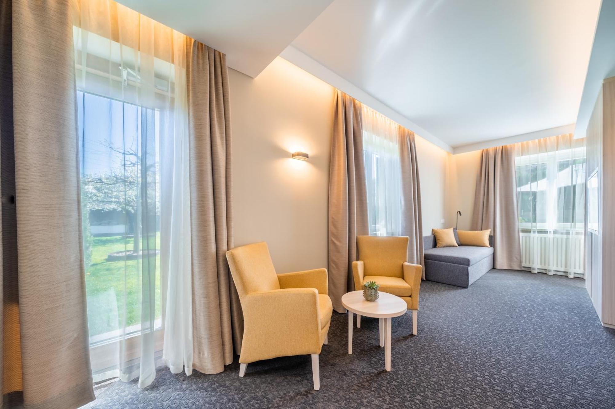 Hotel Frangart An Der Weinstrasse Апиано сула Страда дел Вино Екстериор снимка